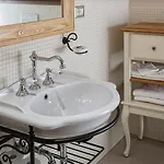 Dvor Tacen Couette-café 4*