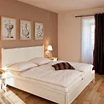 Couette-café Dvor Tacen Ljubljana
