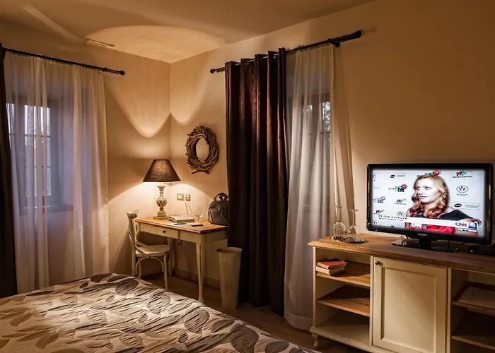 Dvor Tacen Bed and Breakfast