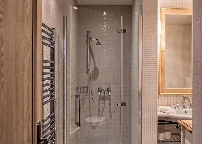 Dvor Tacen Bed and Breakfast Λιουμπλιάνα