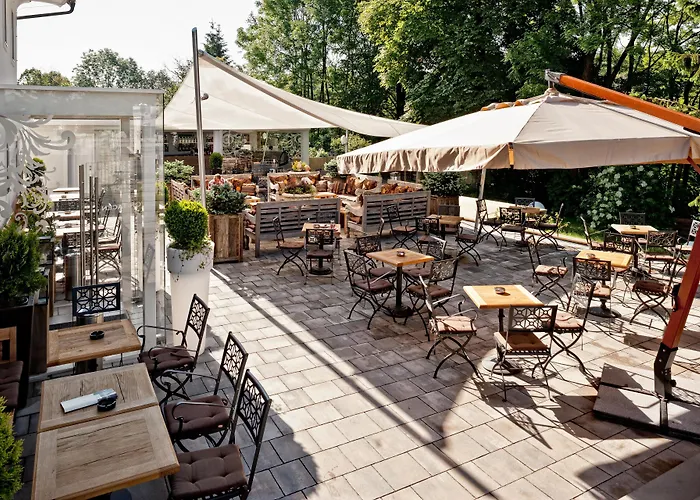 Dvor Tacen 4* Λιουμπλιάνα