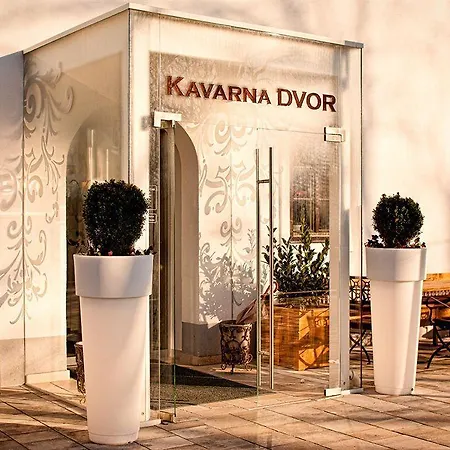 Dvor Tacen Frühstückspension Laibach