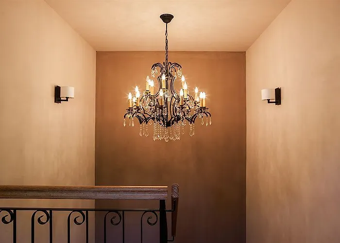 Dvor Tacen Oda ve Kahvaltı