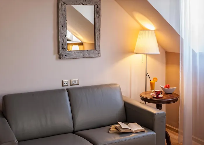 Dvor Tacen 4* Ljubljana