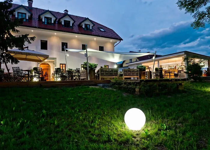 Dvor Tacen Frühstückspension 4*